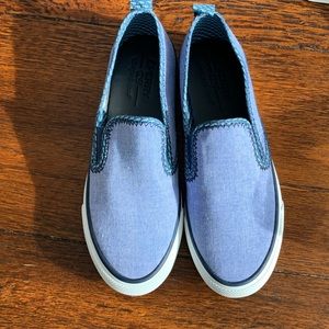 NWT Sperry x Vineyard Vines slides (Never worn)